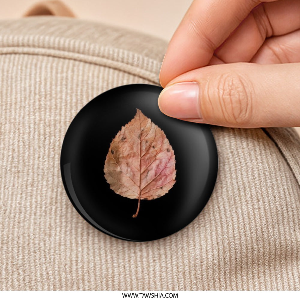 Autumn Leaf Pinback Button, Fall Foliage Badge, Botanical Button, Nature Lover Gift, Plant Pin, Unique Accessory, Backpack Button - Tawshia