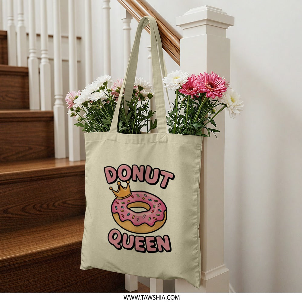 Donut Queen Tote Bag, Cute Foodie Gift, Novelty Donut Bag, Funny Queen Bag, Sweet Treat Bag, Unique Gift for Her, Trendy Tote Bag - Tawshia