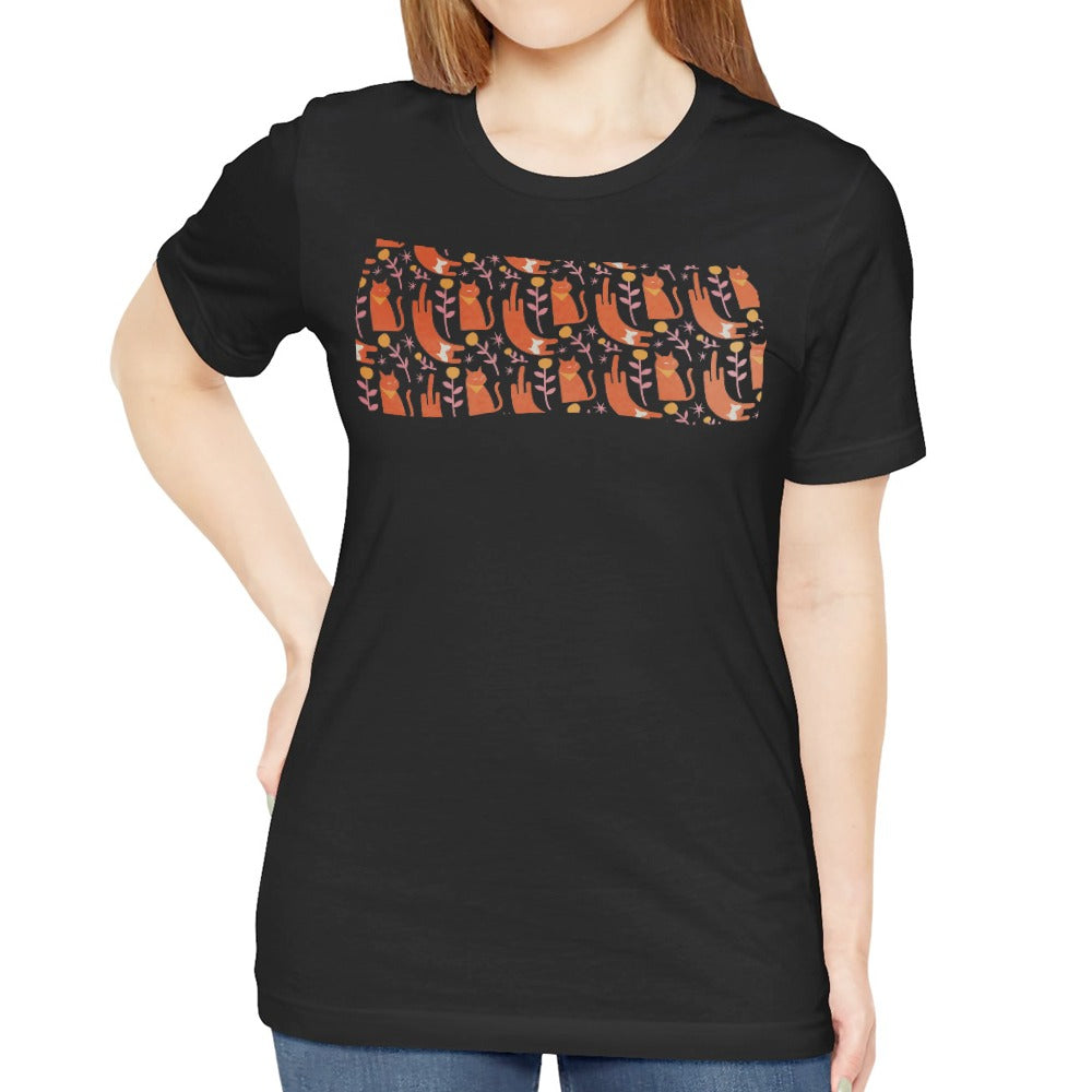 Tiger Pattern Graphic Tee Perfect for Any Wardrobe product