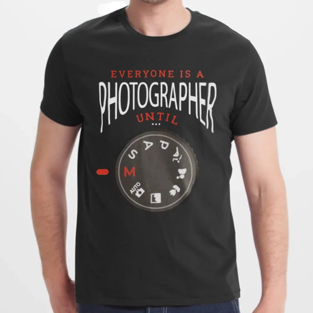 Everyone is a Photographer M Mode Black T-Shirt product