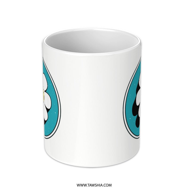 Retro Smiley Daisy Mug, 70s Flower Power, Groovy Aesthetic, Cute Happy Mug, Trendy Gift Idea - Tawshia