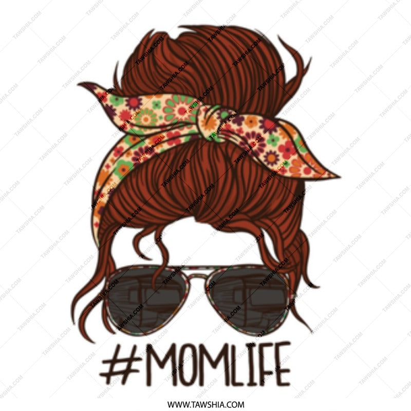 Trendy #Momlife Illustration with Sunglasses product type