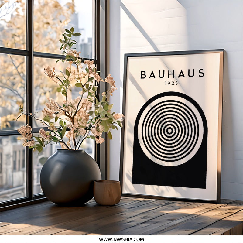 Bauhaus 1923 Wall Art, Minimalist Print, Abstract Circle Art, Modern Home Decor, Geometric Poster, Gallery Wall Art, Black and White Art - Tawshia