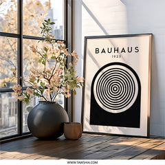 Bauhaus 1923 Wall Art, Minimalist Print, Abstract Circle Art, Modern Home Decor, Geometric Poster, Gallery Wall Art, Black and White Art - Tawshia