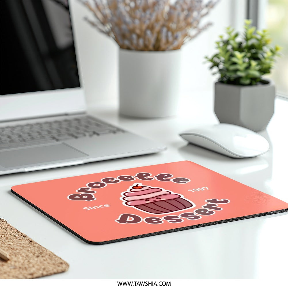 Cute Cupcake Mouse Pad, Brocellete Dessert Mousepad, Kawaii Food Desk Decor, Gamer Mouse Pad, Office Desk Accessories, Sweet Treat Gift - Tawshia