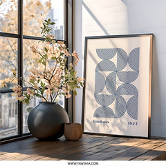 Bauhaus Wall Art Print, 1923 Geometric Poster, Minimalist Wall Decor, Modern Art, Home Decor, Circle Design, Abstract Wall Hanging - Tawshia