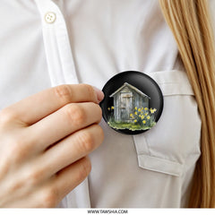 Daffodil Shed Pinback Button, Floral Button, Garden Shed Badge, Spring Flowers Button, Countryside Chic, Botanical Decor, Gift Idea - Tawshia