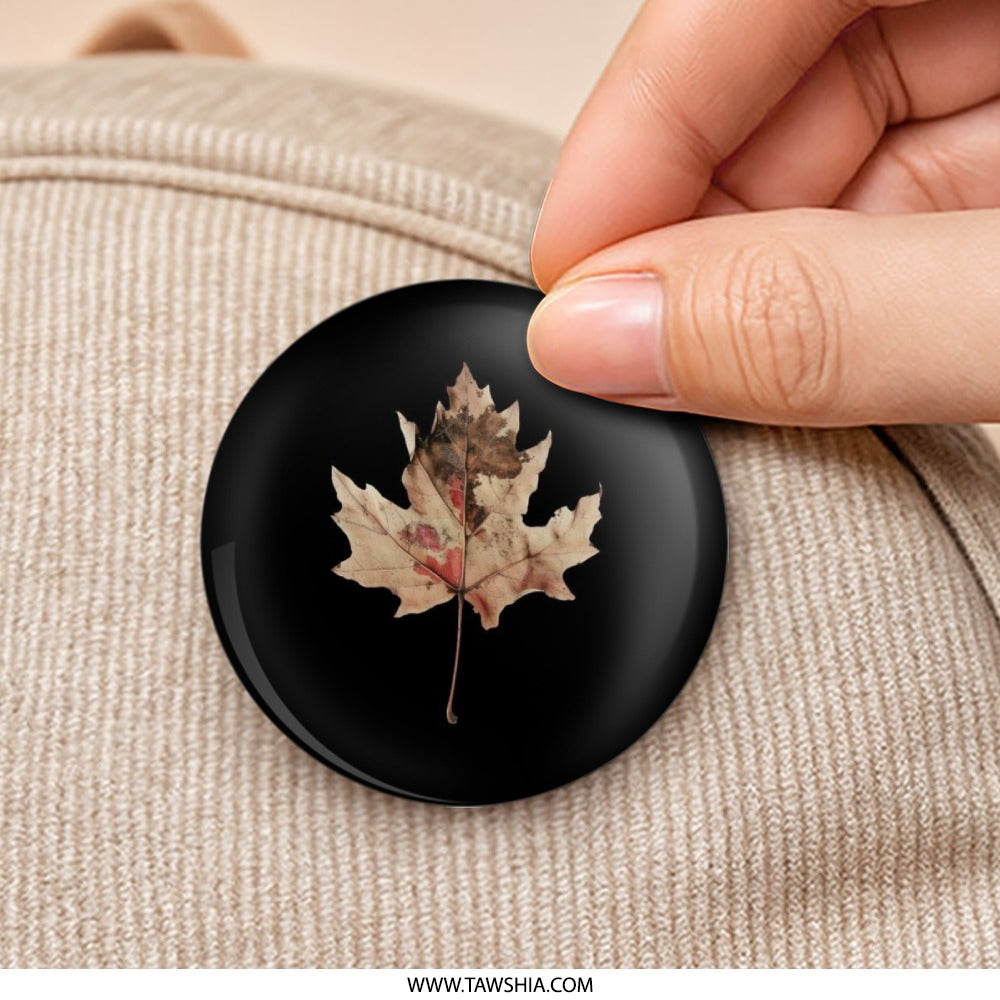 Autumn Leaf Pinback Button, Fall Decor Button, Botanical Pin, Nature Lover Gift, Maple Leaf Pin Button, Seasonal Accessory, Unique Button - Tawshia