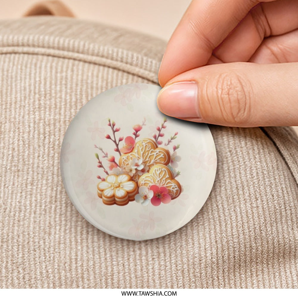 Cookie Floral Pinback Button, Heart Shaped Cookies, Flower Pin, Cute Button Badge, Button for Backpacks, Aesthetic Button, Treat Pin Button - Tawshia