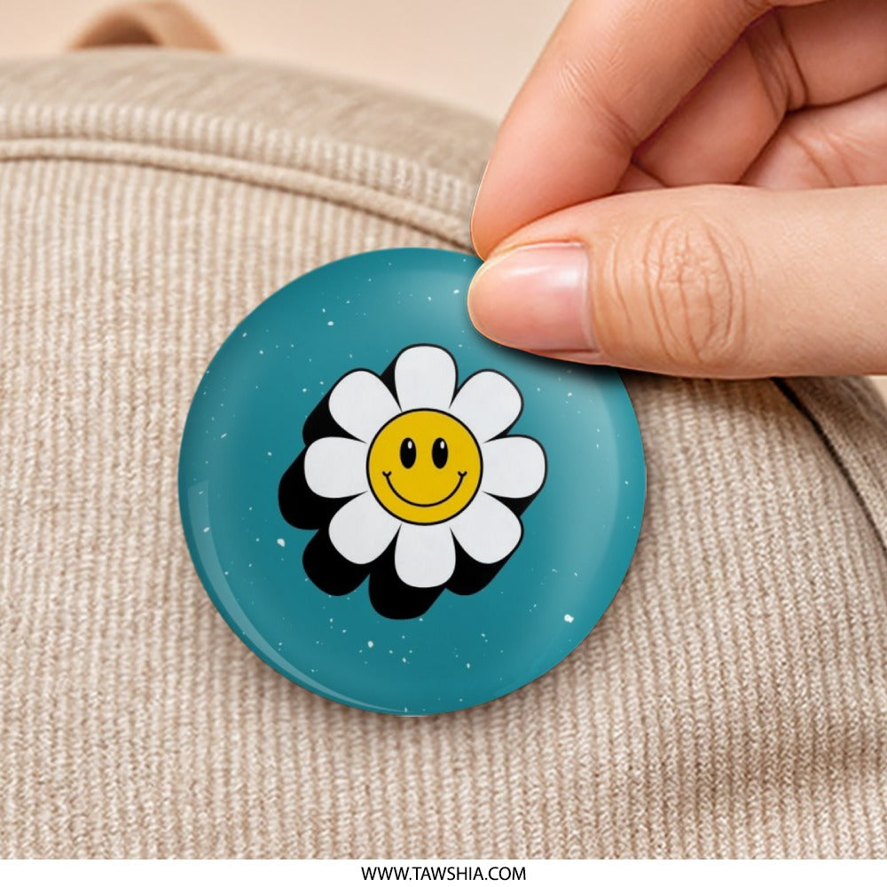 Retro Smiley Flower Pinback Button, 70s Style Button, Cute Happy Face Flower Power Pin, Trendy Aesthetic Pin, Fun Accessory - Tawshia