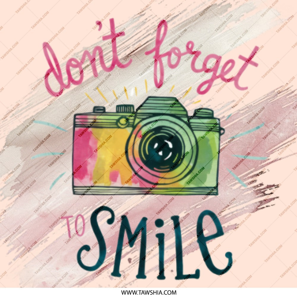 Dont Forget to Smile Pinback, Camera Pin, Photographer Gift, Cute Smiley Pin, Inspirational Pin, Positive Reminder Pin - Tawshia