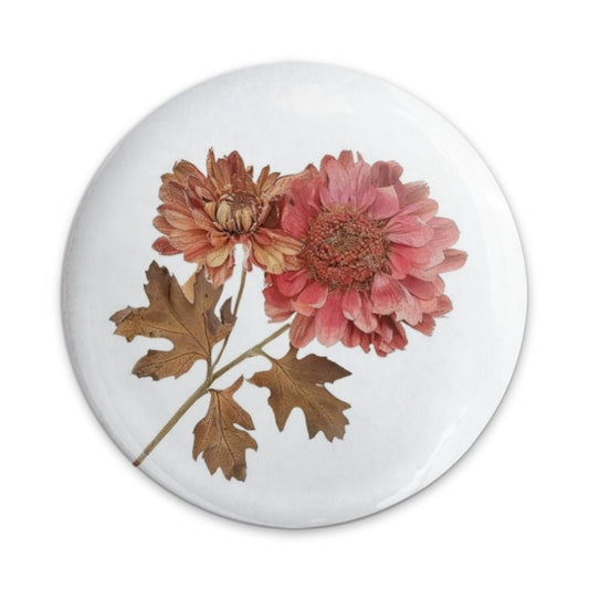 Dried Chrysanthemum Pinback Button, Floral Button Badge, Flower Button Pin, Botanical Button, Garden Lover Gift, Plant Mom Gift - Tawshia
